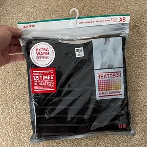 Uniqlo Black Long Sleeve Tee